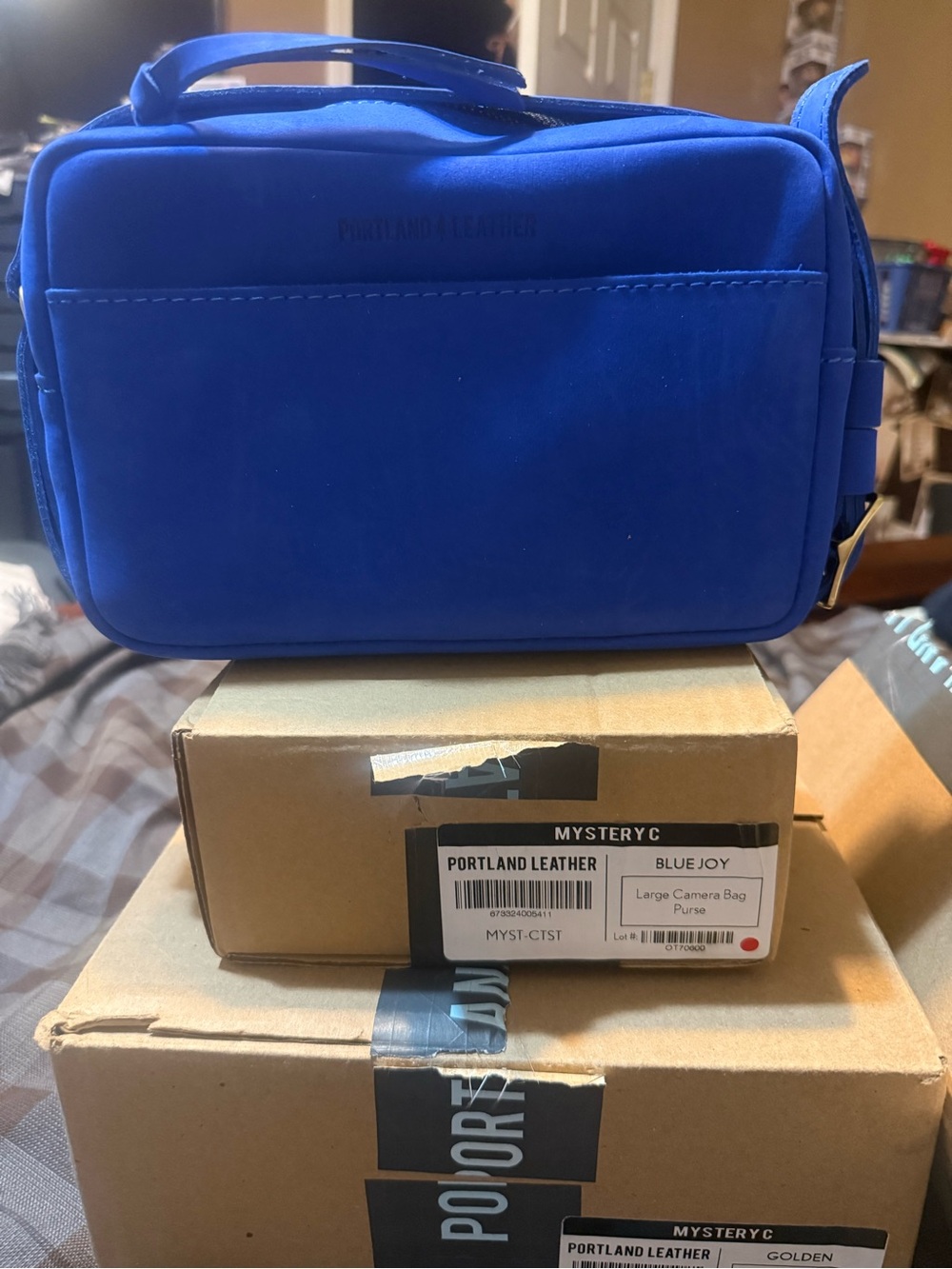 Portland Leather Lg Camera Bag crossbody in blue joy- NWT
